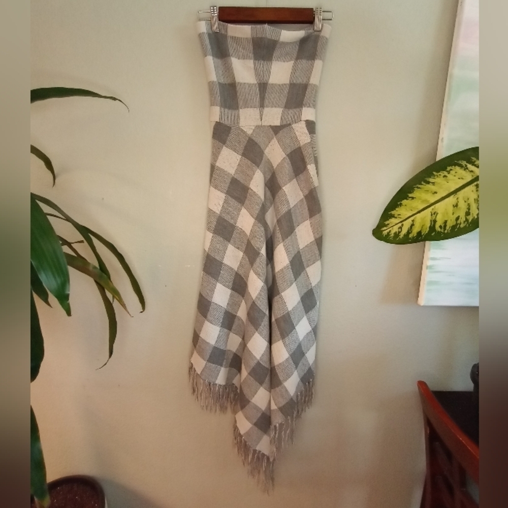 The Limited Fringed Scarf Strapless Boho Preppy Western Coastal Cowgirl Dress